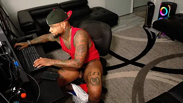 SLANGONDEMHOES online show from February 26, 2026, 4:34 am