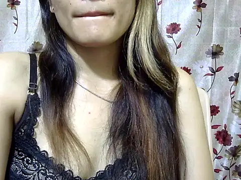 Amira90 online show from October 11, 2025, 12:06 pm