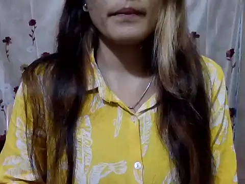 Amira90 online show from October 18, 2025, 5:04 pm