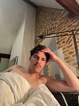 dock 75 online show from November 12, 2025, 8:40 am