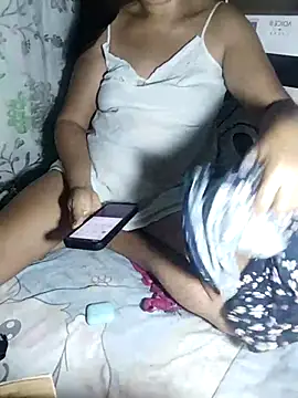 sweet candiceee online show from September 12, 2025, 4:29 pm