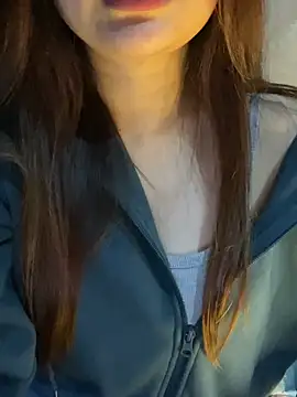 Hinne07 online show from January 13, 2026, 3:10 am