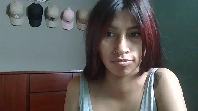 Snapshot of Pocahontas_tw chatting on November 11, 2025, 2:01 pm Pocahontas tw online show from November 11, 2025, 2:01 pm