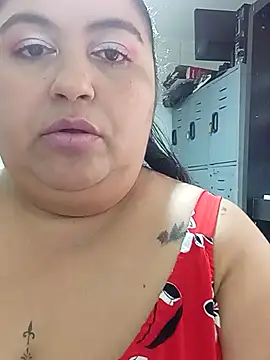 Snapshot of curvy_diva_ chatting on September 28, 2025, 12:45 pm curvy diva online show from September 28, 2025, 12:45 pm