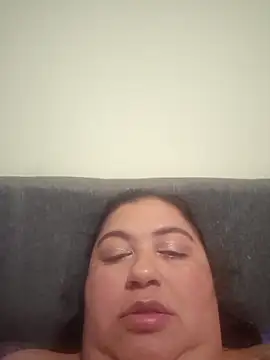 Snapshot of curvy_diva_ chatting on September 29, 2025, 1:56 am curvy diva online show from September 29, 2025, 1:56 am