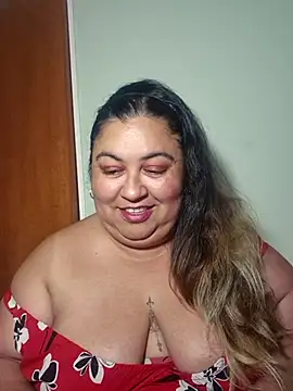 curvy diva  online show from April 13, 2026, 10:03 pm