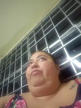 Snapshot of curvy_diva_ chatting on October 3, 2025, 11:39 pm curvy diva online show from October 3, 2025, 11:39 pm