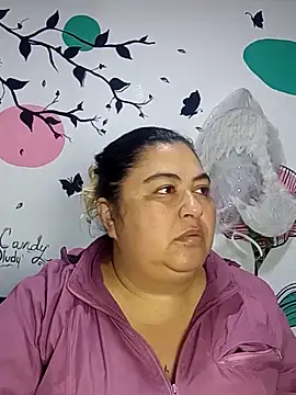 Snapshot of curvy_diva_ chatting on November 4, 2025, 11:03 am curvy diva online show from November 4, 2025, 11:03 am