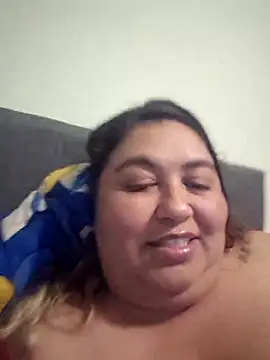 Snapshot of curvy_diva_ chatting on September 30, 2025, 2:06 am curvy diva online show from September 30, 2025, 2:06 am