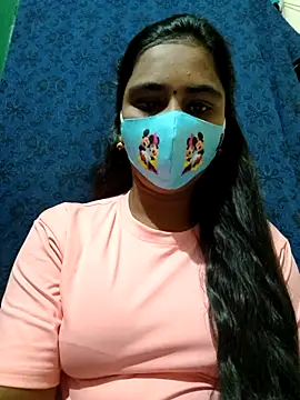 mini-queen online show from September 26, 2025, 2:24 pm