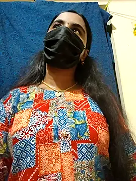 mini-queen online show from April 19, 2026, 3:46 pm