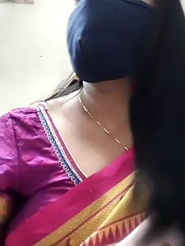 Snapshot of saritha29 chatting on November 24, 2025, 5:02 pm saritha29 online show from November 24, 2025, 5:02 pm