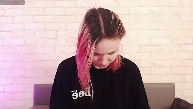 Snapshot of Ericha_Stone chatting on February 5, 2026, 2:18 am Ericha Stone online show from February 5, 2026, 2:18 am