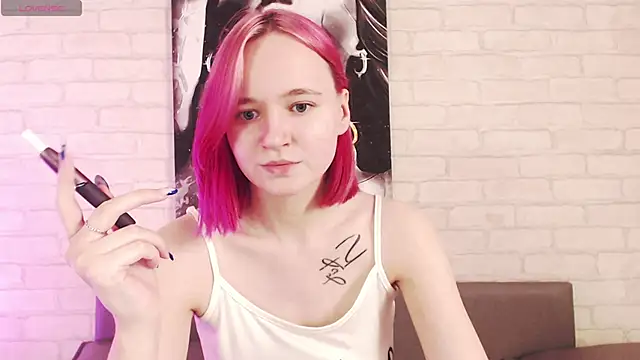Snapshot of Ericha_Stone chatting on September 18, 2025, 8:06 am Ericha Stone online show from September 18, 2025, 8:06 am