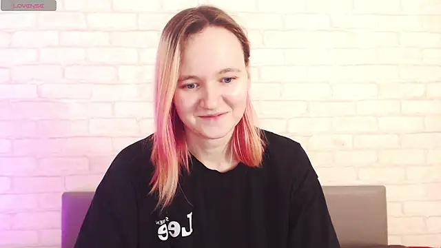 Snapshot of Ericha_Stone chatting on February 20, 2026, 6:26 am Ericha Stone online show from February 20, 2026, 6:26 am