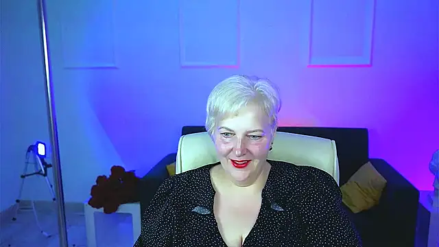 Snapshot of MaryMogan chatting on September 13, 2025, 4:29 pm MaryMogan online show from September 13, 2025, 4:29 pm