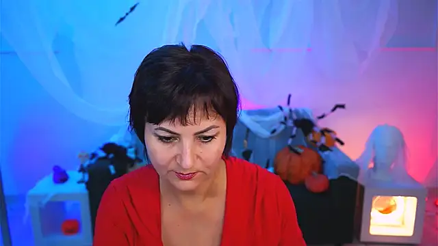 HelenBeler online show from October 28, 2025, 5:08 am