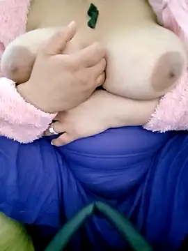 Mayamimi online show from November 19, 2025, 9:59 pm