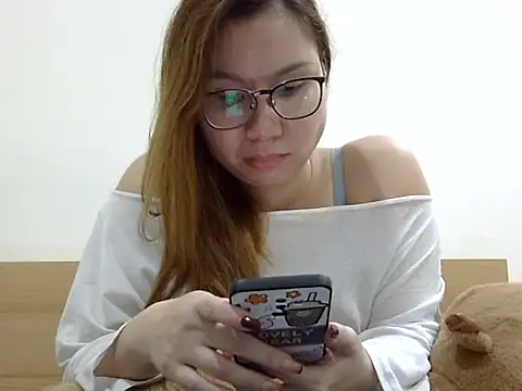 Snapshot of Kiko_sunflower chatting on February 22, 2025, 3:56 am Kiko sunflower online show from February 22, 2025, 3:56 am