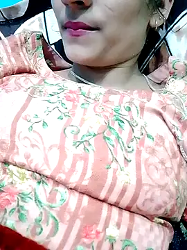 Snapshot of Pahadi_couple chatting on October 5, 2025, 3:52 am Pahadi couple online show from October 5, 2025, 3:52 am