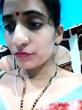Snapshot of Pahadi_couple chatting on October 3, 2025, 7:59 pm Pahadi couple online show from October 3, 2025, 7:59 pm
