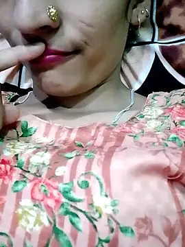 Snapshot of Pahadi_couple chatting on October 6, 2025, 8:48 am Pahadi couple online show from October 6, 2025, 8:48 am