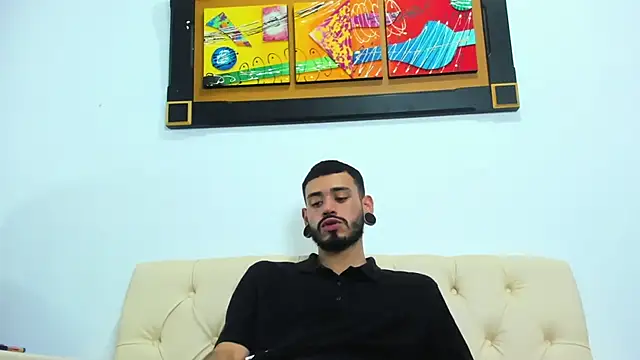 Snapshot of rolo_martinez chatting on October 7, 2025, 7:37 pm rolo martinez online show from October 7, 2025, 7:37 pm