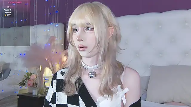 cutetomie online show from February 12, 2026, 9:14 pm