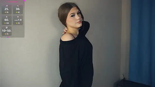 LilyHeupel online show from October 7, 2025, 7:53 am