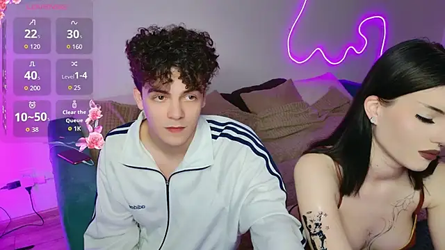 Alice18James online show from November 23, 2025, 1:54 pm