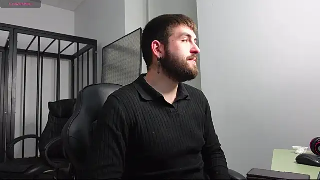 Mike Platano online show from October 7, 2025, 7:15 pm