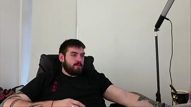 Mike Platano online show from October 16, 2025, 5:16 am