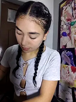 AmberGold- online show from October 9, 2025, 9:43 am