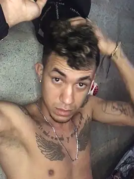 Snapshot of tattoos22 chatting on October 27, 2025, 12:17 pm tattoos22 online show from October 27, 2025, 12:17 pm