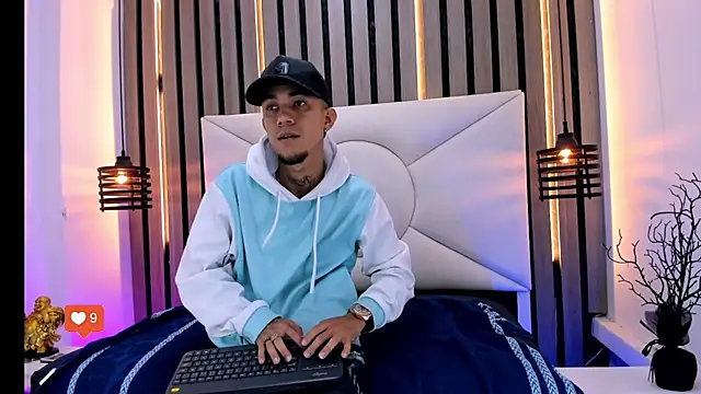 tattoos22 online show from November 15, 2025, 1:04 pm