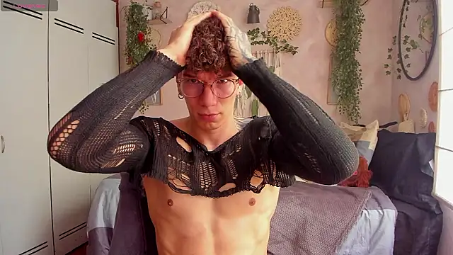 estebandi do online show from February 3, 2026, 7:19 pm