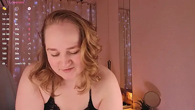 Kitty Rest  online show from April 15, 2026, 2:21 pm