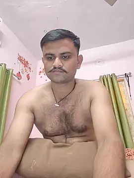 Snapshot of Frvgggghh chatting on December 18, 2025, 8:19 am Frvgggghh online show from December 18, 2025, 8:19 am