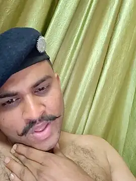 Snapshot of Frvgggghh chatting on January 15, 2026, 9:12 am Frvgggghh online show from January 15, 2026, 9:12 am