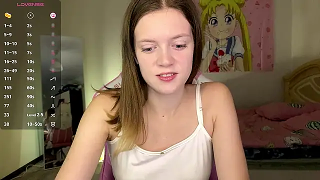 VibeQueenLucy online show from November 17, 2025, 10:19 am