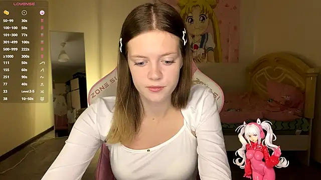 VibeQueenLucy online show from October 26, 2025, 2:17 pm