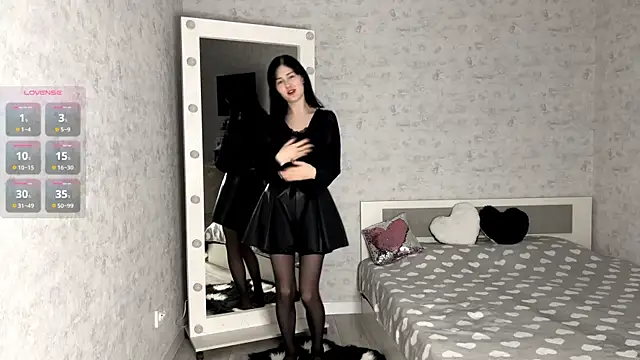 FakeLamb online show from November 12, 2025, 9:07 pm