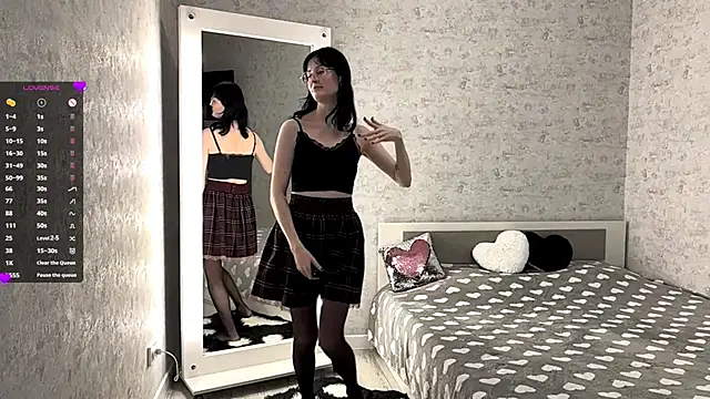 FakeLamb online show from October 11, 2025, 9:05 pm