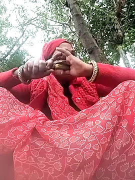 Hansini Gowda online show from October 27, 2025, 6:36 am