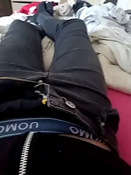 Snapshot of Angelmilf69 chatting on February 25, 2026, 5:24 pm Angelmilf69 online show from February 25, 2026, 5:24 pm