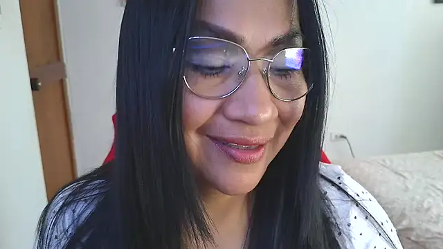 Snapshot of LissafeetHott chatting on February 9, 2026, 7:45 pm LissafeetHott online show from February 9, 2026, 7:45 pm