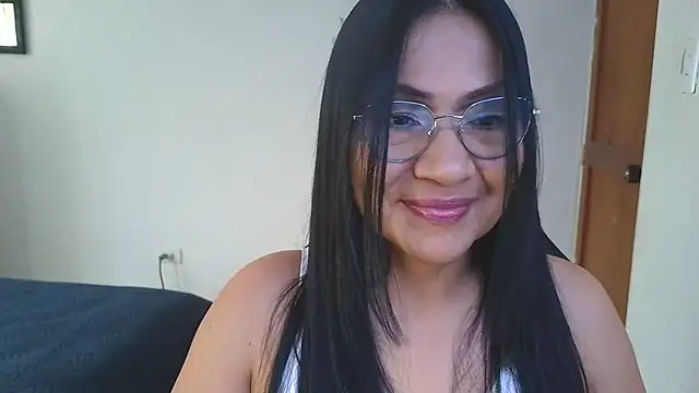 Snapshot of LissafeetHott chatting on July 5, 2026, 7:43 pm LissafeetHott online show from July 5, 2026, 7:43 pm