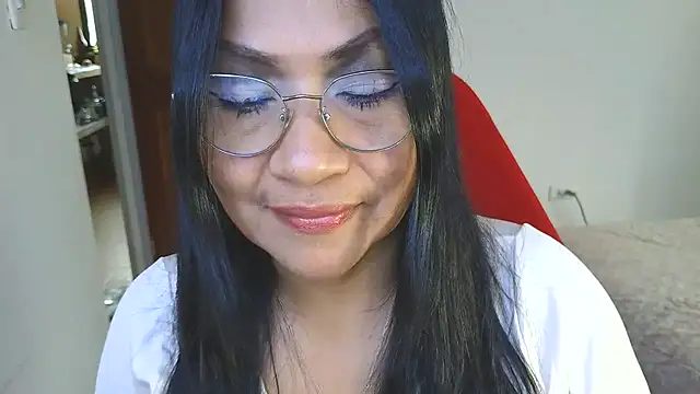 Snapshot of LissafeetHott chatting on February 7, 2026, 8:28 pm LissafeetHott online show from February 7, 2026, 8:28 pm