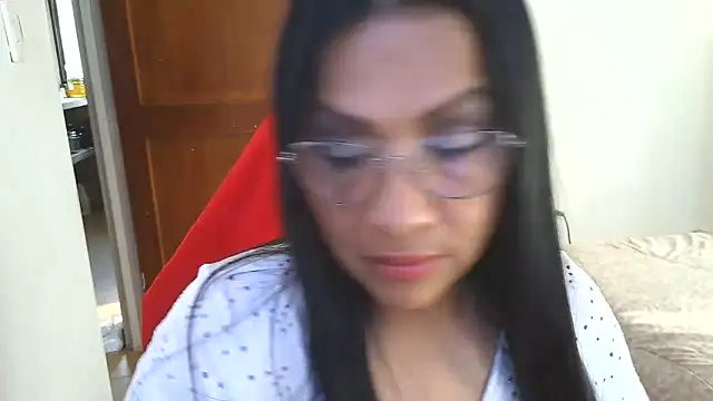 Snapshot of LissafeetHott chatting on February 14, 2026, 9:37 pm LissafeetHott online show from February 14, 2026, 9:37 pm