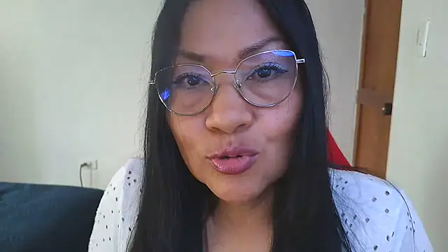 Snapshot of LissafeetHott chatting on July 7, 2026, 5:05 pm LissafeetHott online show from July 7, 2026, 5:05 pm